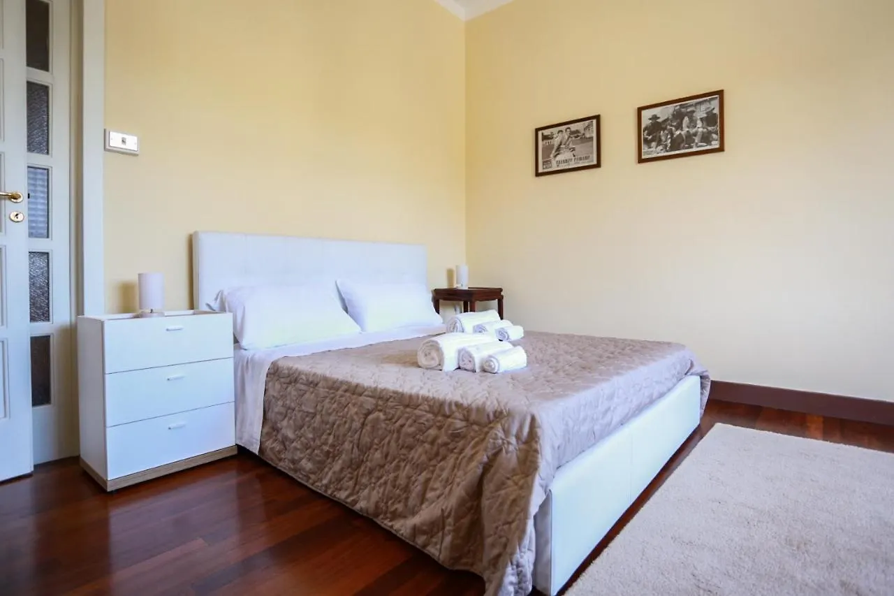 Marconi 7- City Centre Apartment Sit Lecce